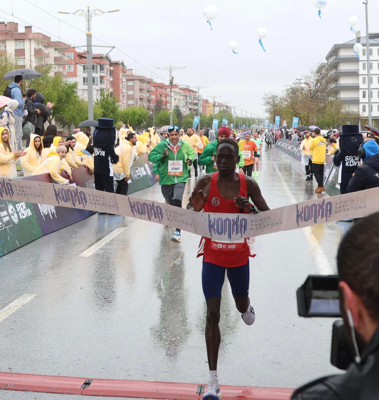 Binlerce kişi iyilik için Konya’da koştu 11